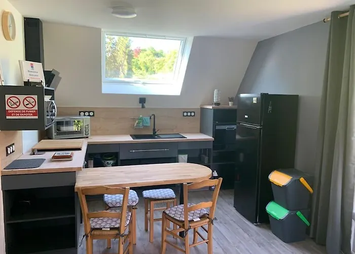 **** Appartement T2 - 2+2. Entierement Neuf.