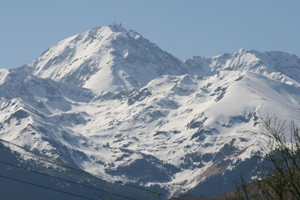 Appartement **** T2 - 2+2. Entierement Neuf. *